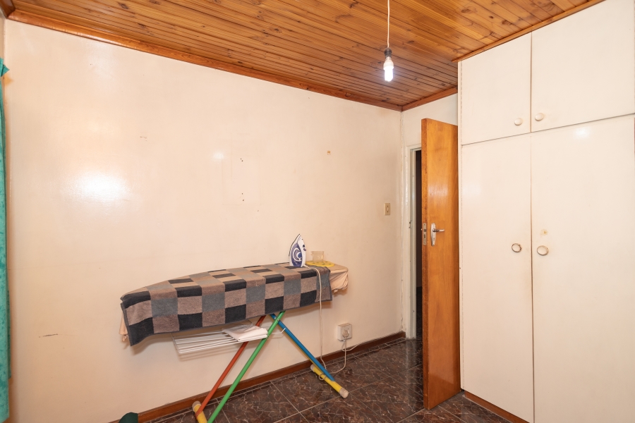 3 Bedroom Property for Sale in Uitsig Western Cape